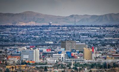 Instalación de celdas solares en Ciudad Juárez, México - Energía solar fotovoltaica